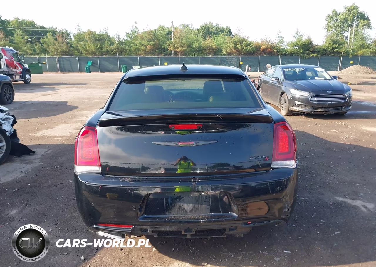 2021 Chrysler 300 300S VIN:2C3CCABG4MH545404 - 17