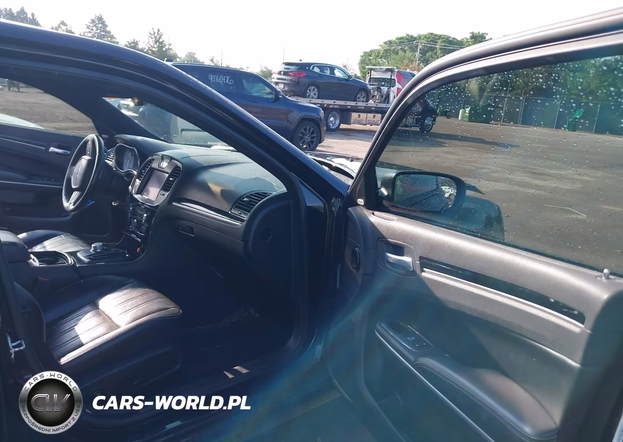2021 Chrysler 300 300S VIN:2C3CCABG4MH545404 - 5