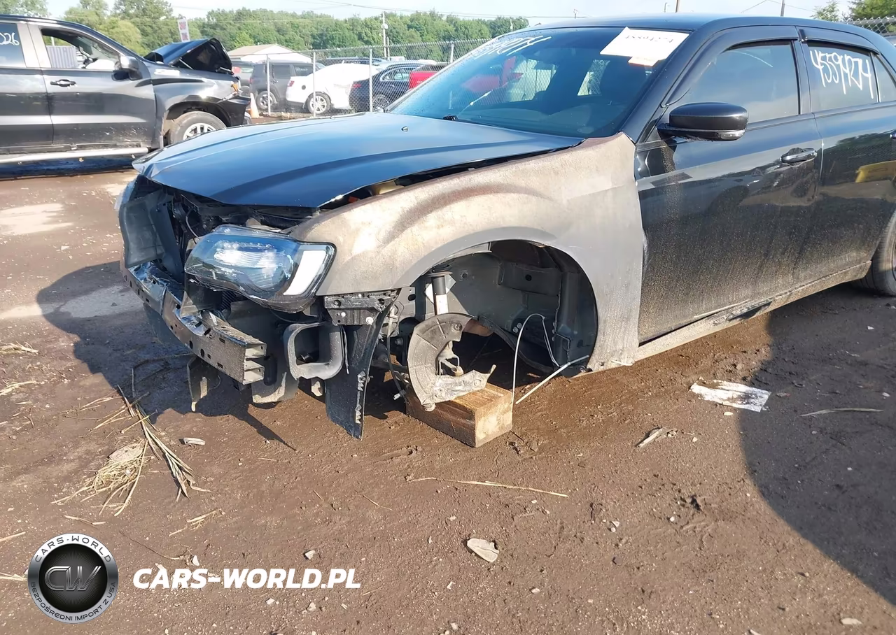 2021 Chrysler 300 300S VIN:2C3CCABG4MH545404 - 6