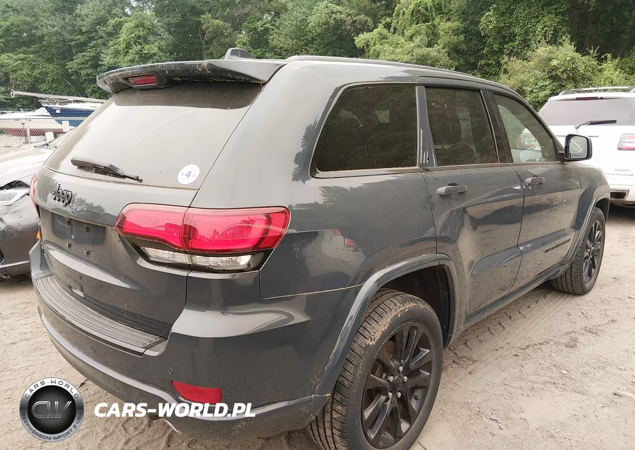 2018 Jeep Grand Cherokee Altitude 4X4 VIN:1C4RJFAG6JC263368 - 4