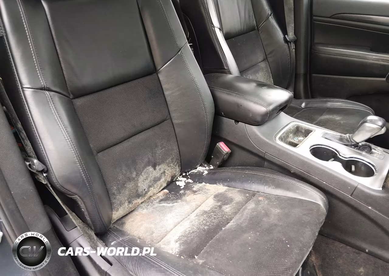 2018 Jeep Grand Cherokee Altitude 4X4 VIN:1C4RJFAG6JC263368 - 6