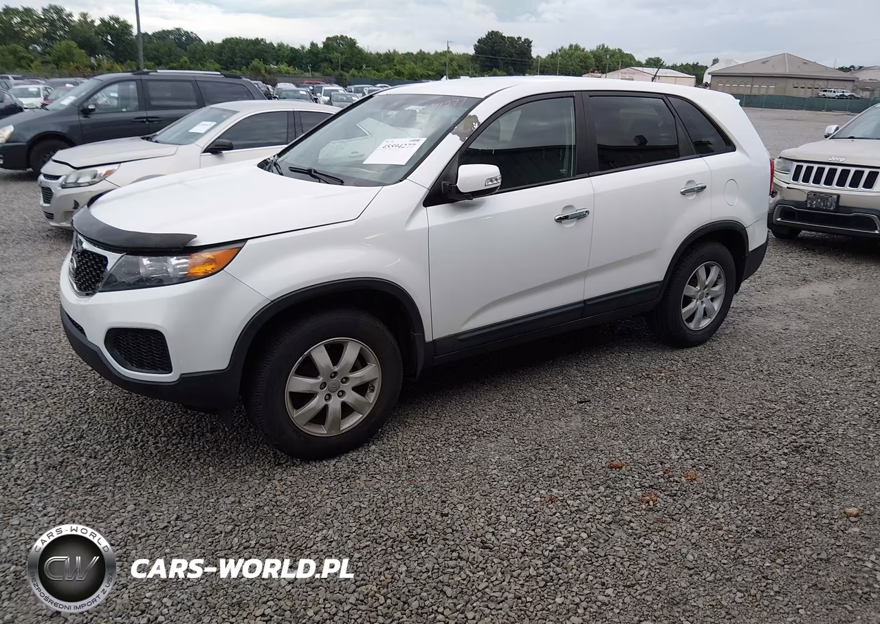 2013 Kia Sorento Lx VIN:5XYKT3A17DG372282 - 2