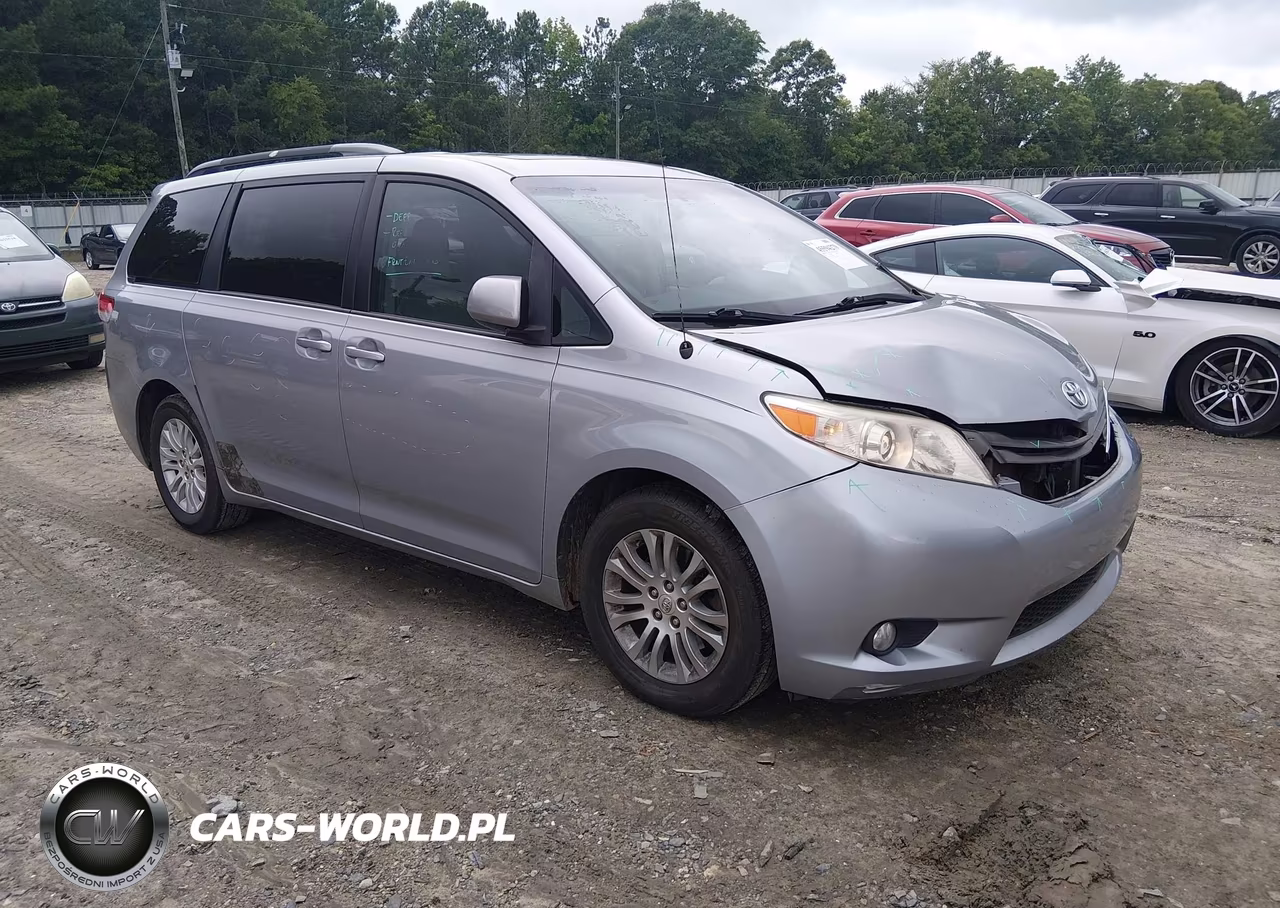 2011 Toyota Sienna Xle V6