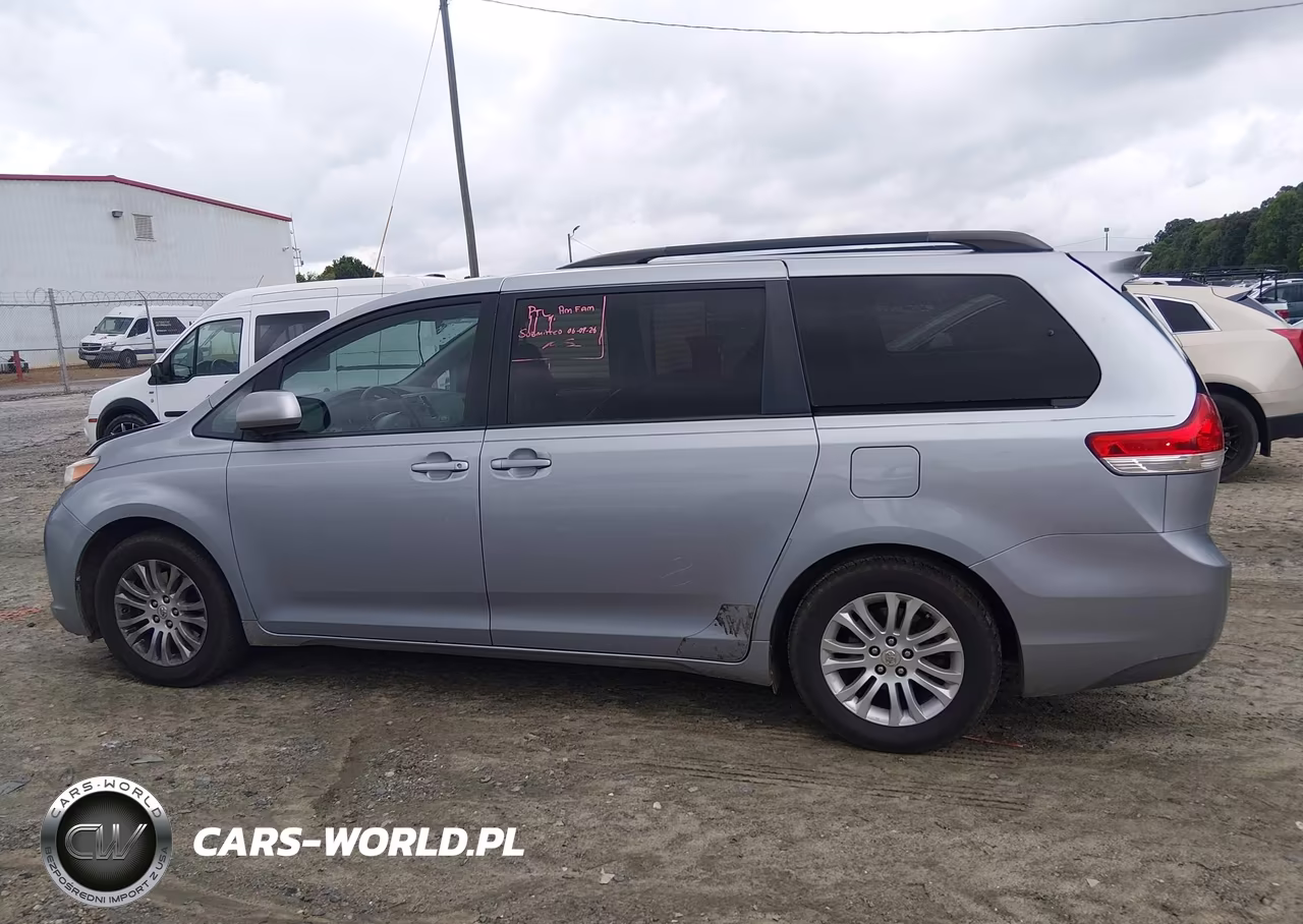 2011 Toyota Sienna Xle V6 VIN:5TDYK3DC6BS068077 - 14