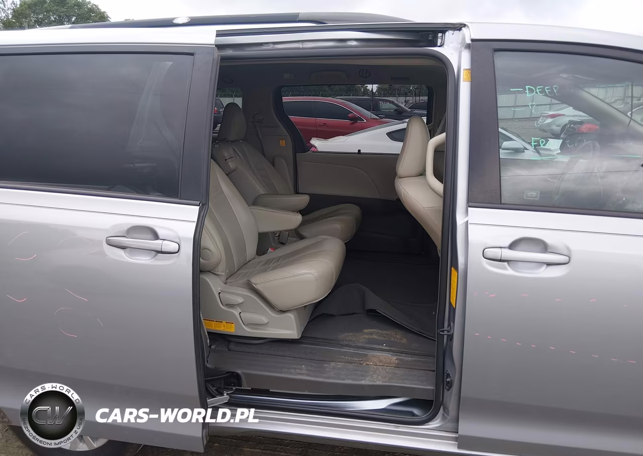 2011 Toyota Sienna Xle V6 VIN:5TDYK3DC6BS068077 - 8