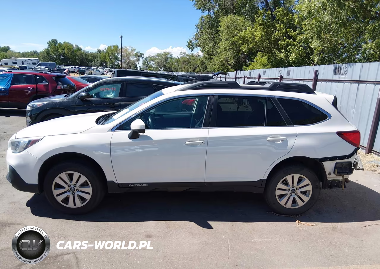 2018 Subaru Outback 2.5I Premium VIN:4S4BSACC0J3218479 - 14