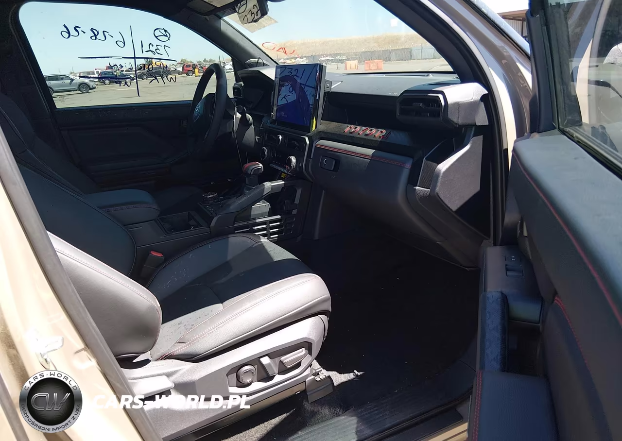 2025 Toyota Tacoma Hybrid Trd Pro VIN:3TYLC5LN0ST025736 - 5