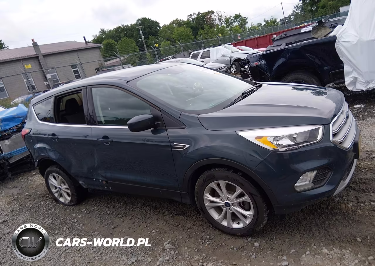 2019 Ford Escape Se VIN:1FMCU9GD9KUA69436 - 14