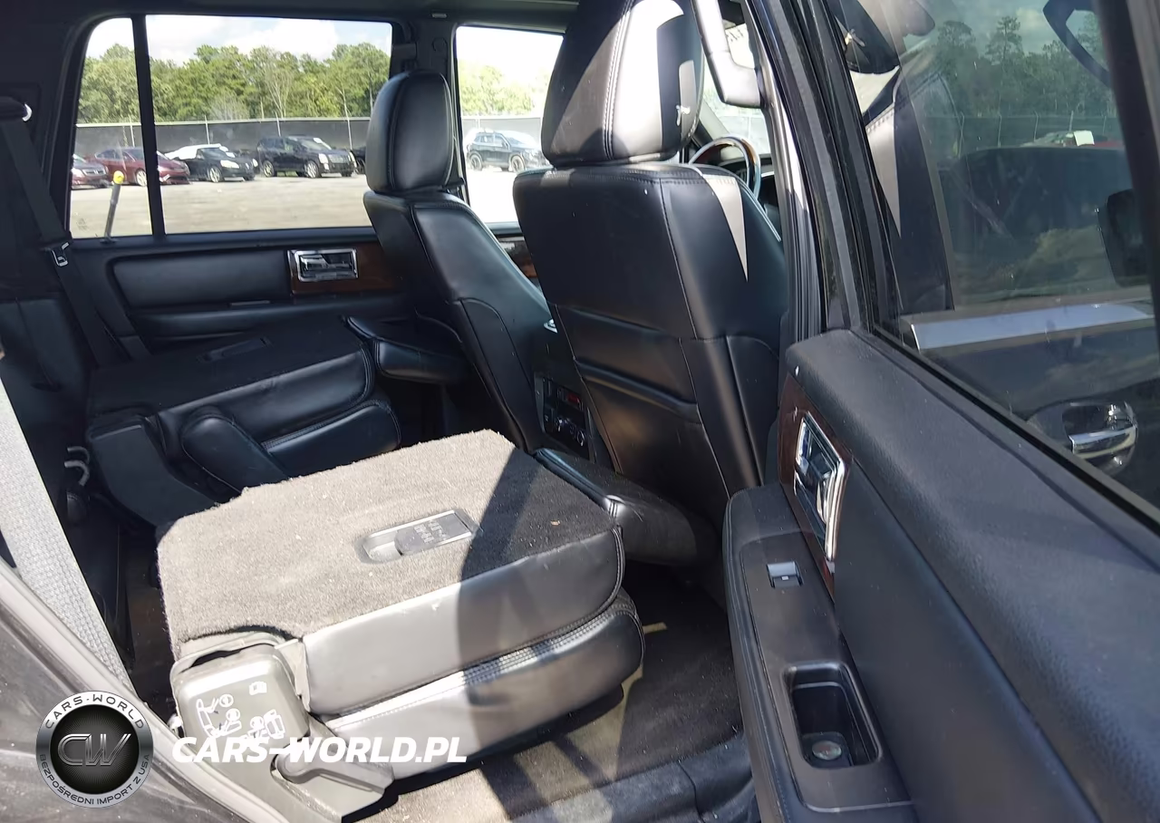 2015 Lincoln Navigator VIN:5LMJJ2HT8FEJ03814 - 8