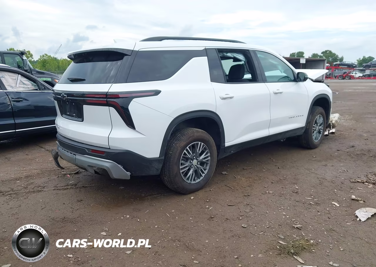 2026 Chevrolet Traverse Awd Lt VIN:1GNEVGKS5TJ226295 - 4