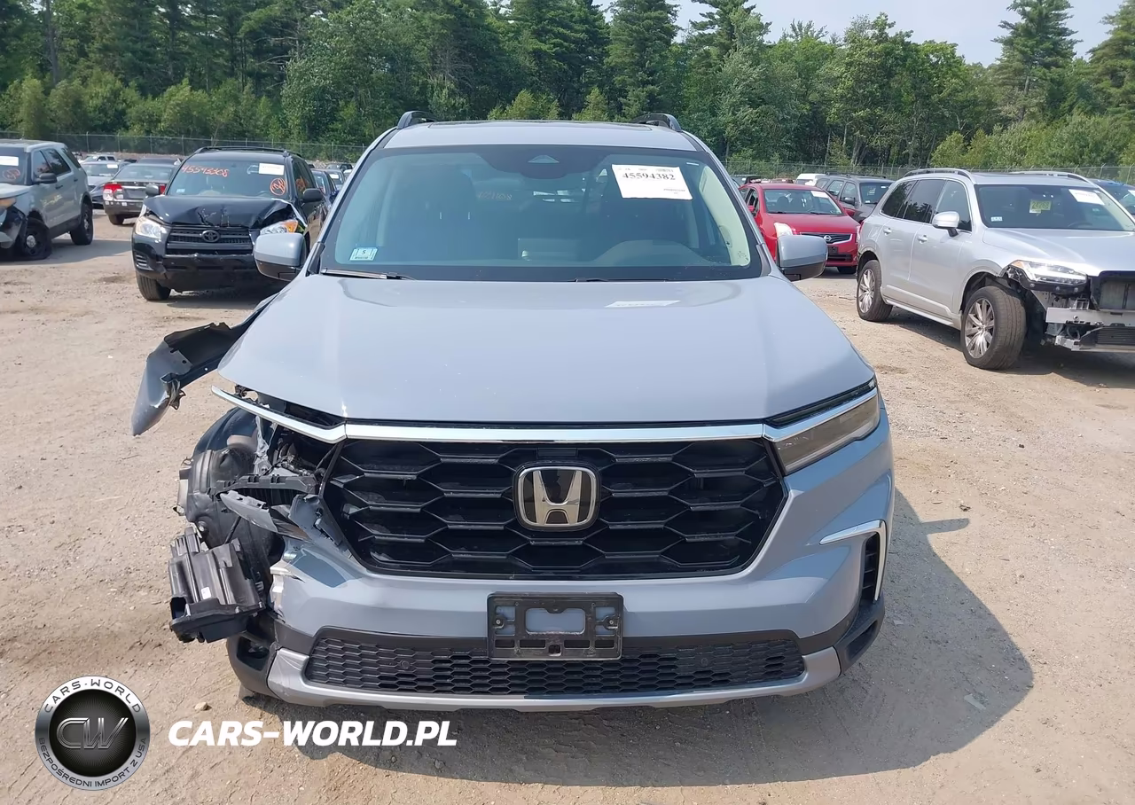 2025 Honda Pilot Touring VIN:5FNYG1H74SB011691 - 13