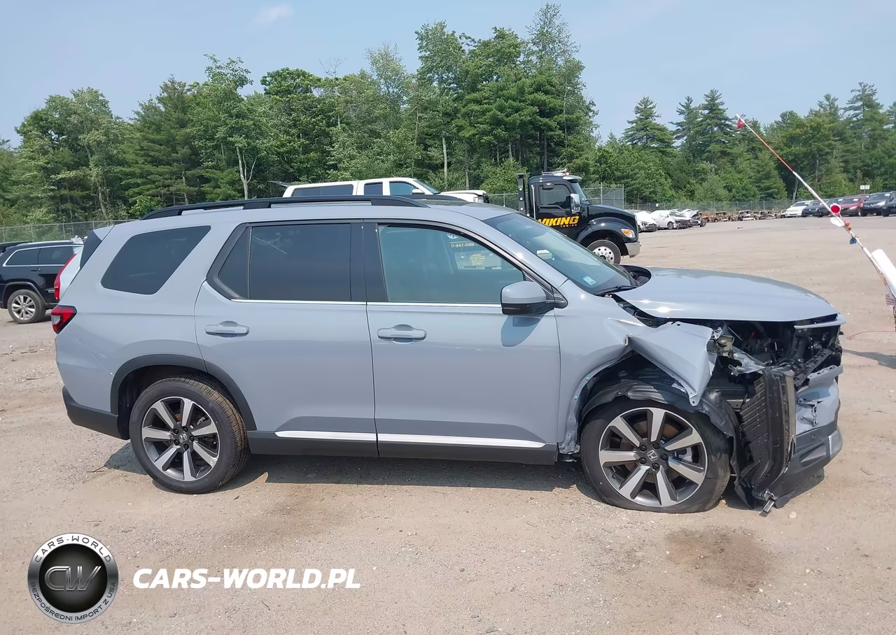 2025 Honda Pilot Touring VIN:5FNYG1H74SB011691 - 14