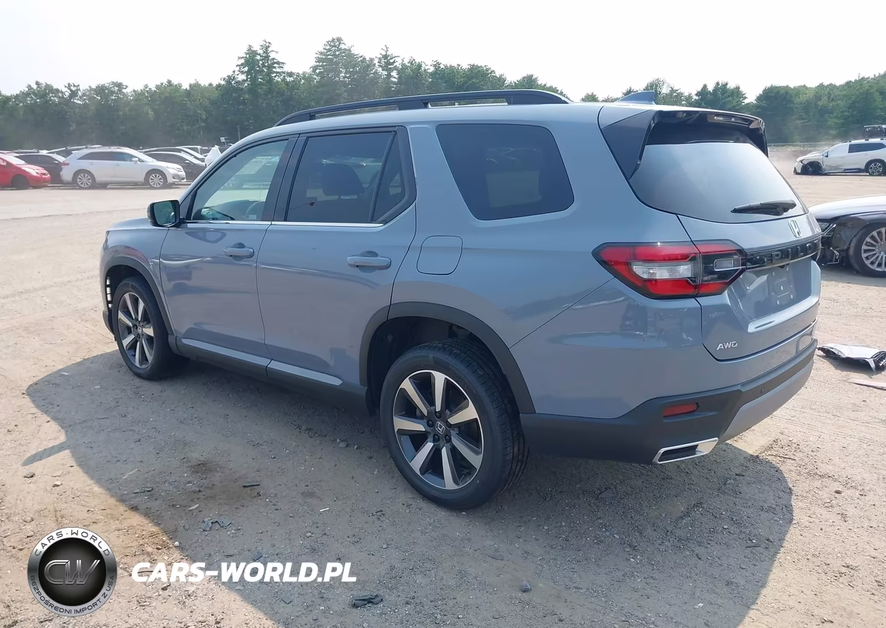 2025 Honda Pilot Touring VIN:5FNYG1H74SB011691 - 3
