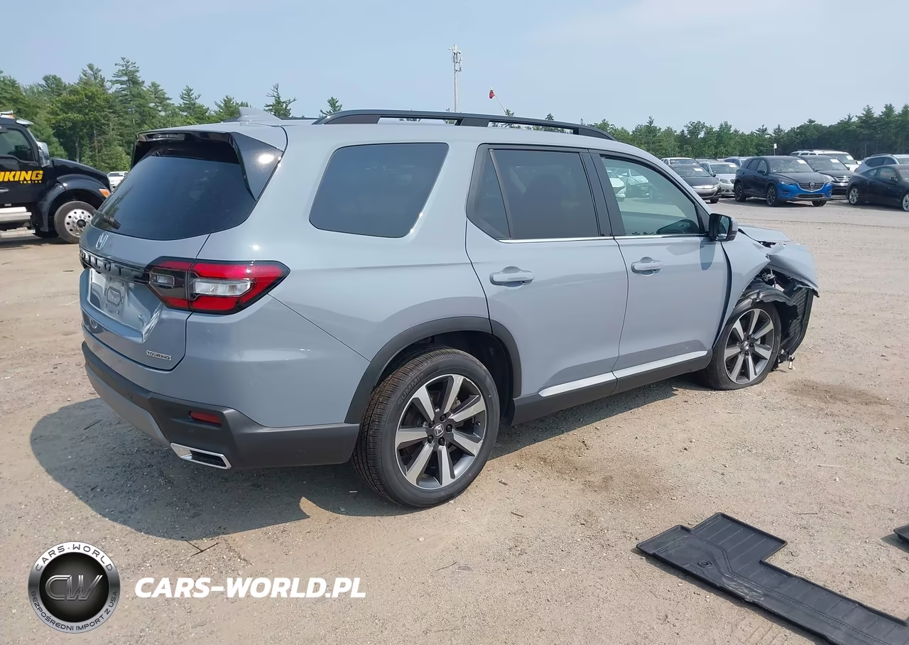 2025 Honda Pilot Touring VIN:5FNYG1H74SB011691 - 4