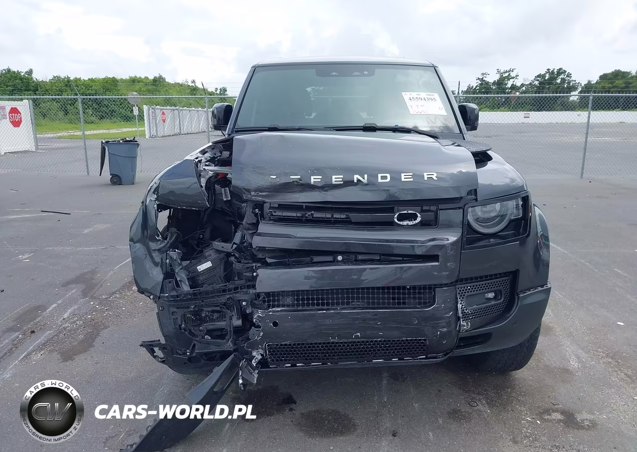 2025 Land Rover Defender 110 P300 VIN:SALEJ7EX9S2364242 - 12
