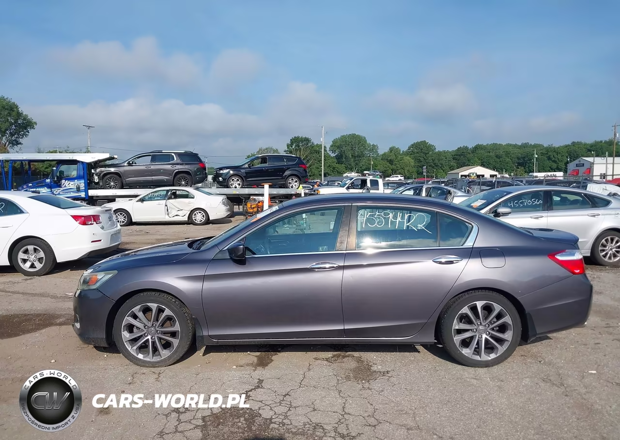 2014 Honda Accord Sport VIN:1HGCR2F56EA135682 - 14
