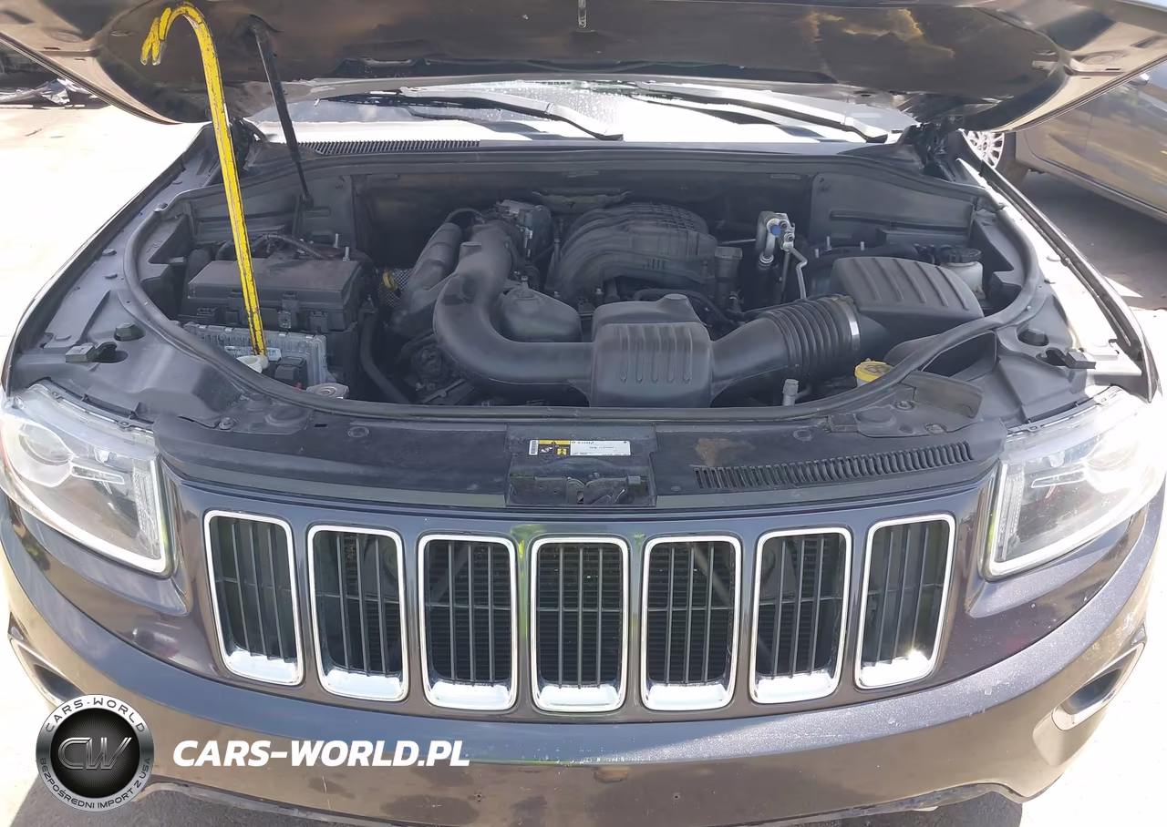 2015 Jeep Grand Cherokee Laredo VIN:1C4RJEAG3FC951930 - 10