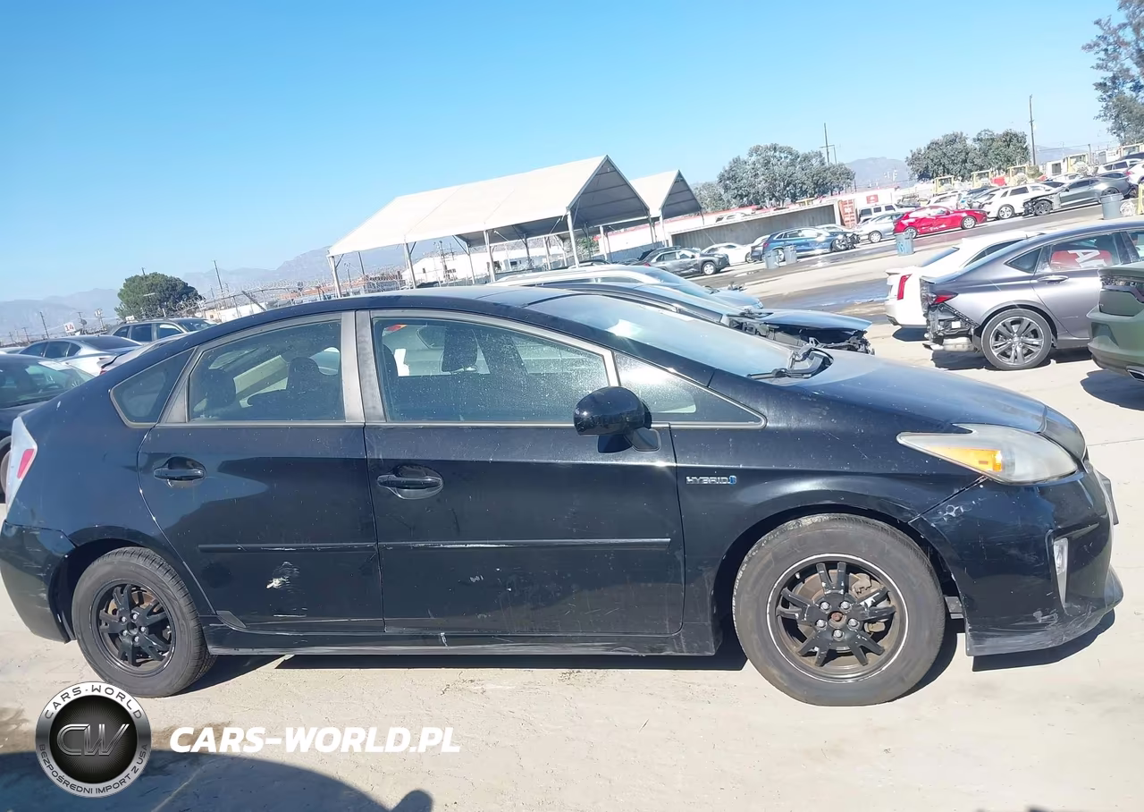 2012 Toyota Prius Three VIN:JTDKN3DU7C1514225 - 13