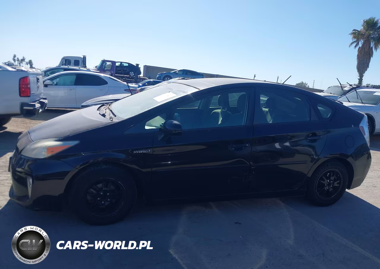 2012 Toyota Prius Three VIN:JTDKN3DU7C1514225 - 14
