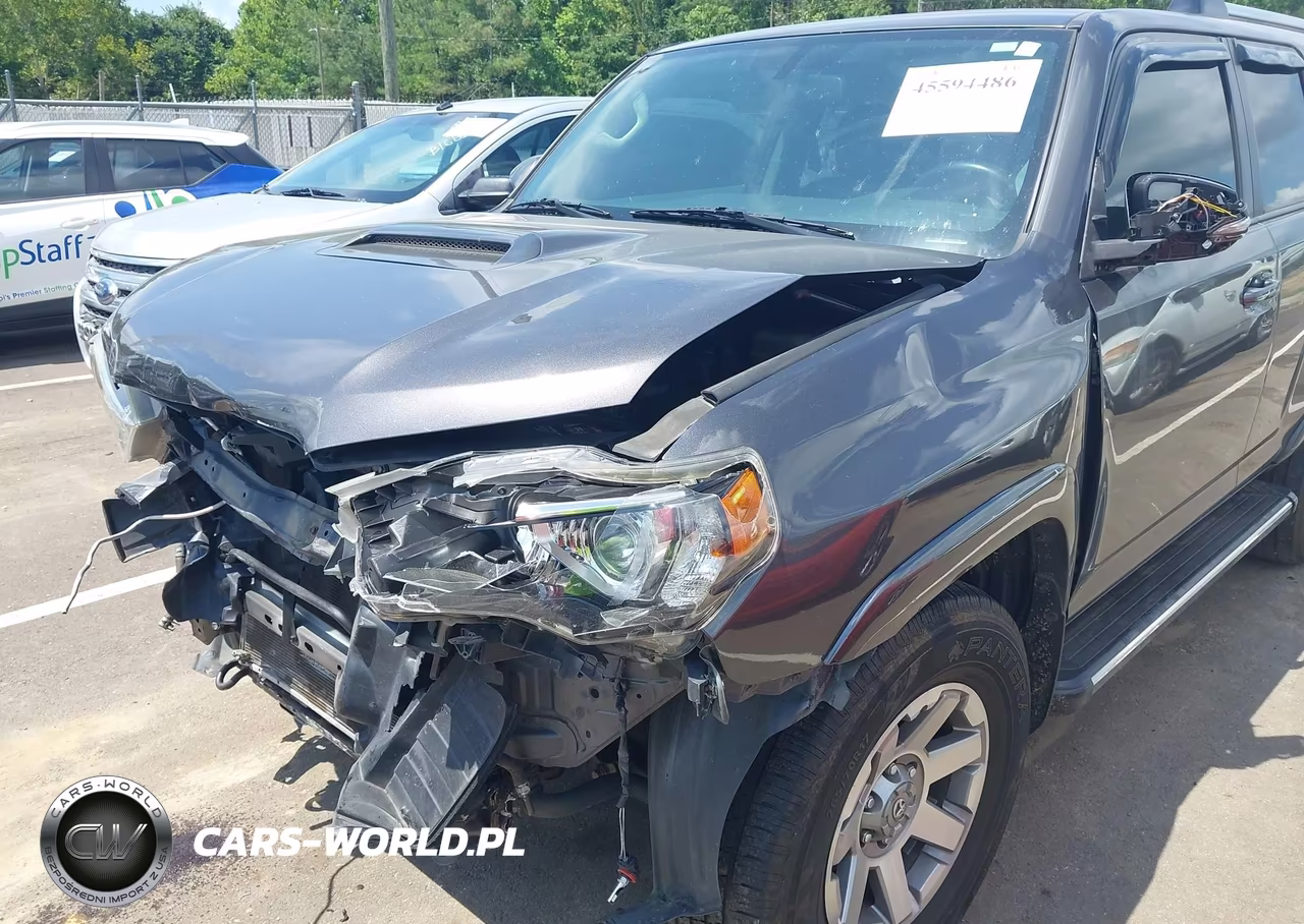 2015 Toyota 4Runner Trail Premium VIN:JTEBU5JR5F5271246 - 18