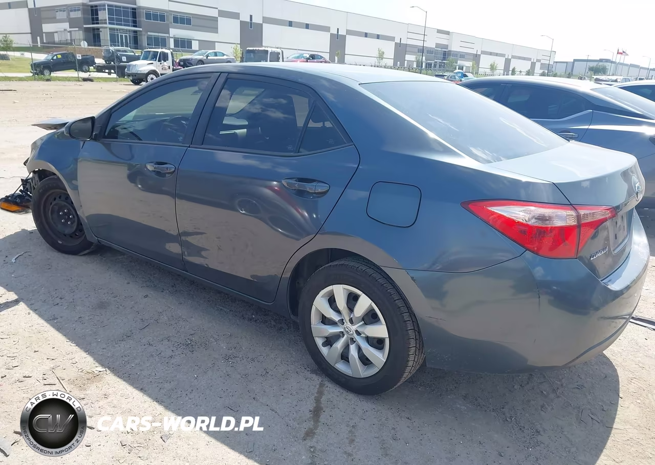 2017 Toyota Corolla Le VIN:5YFBURHE2HP580337 - 3