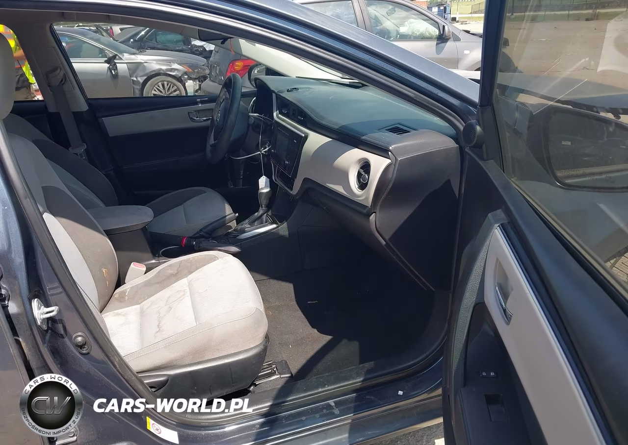 2017 Toyota Corolla Le VIN:5YFBURHE2HP580337 - 5