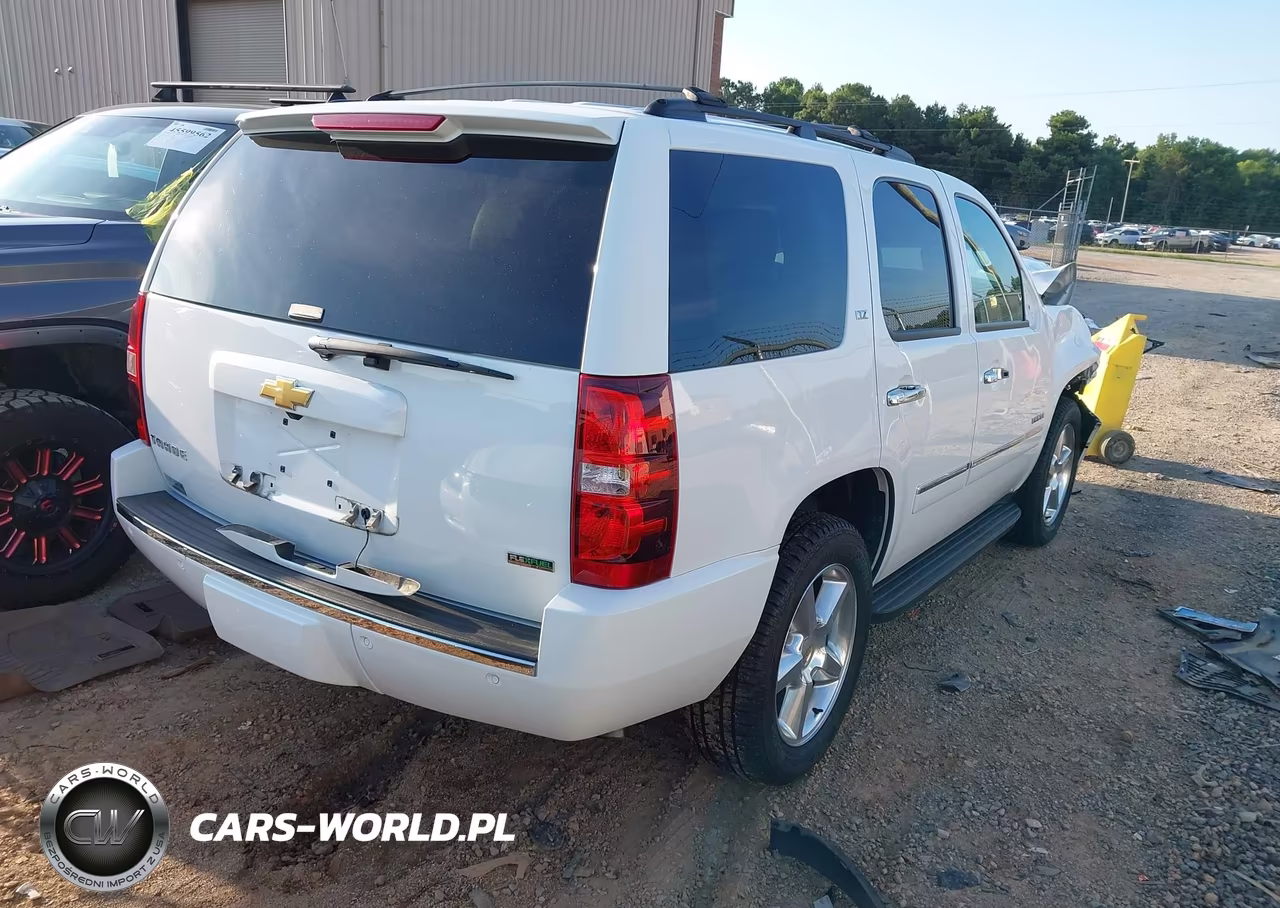 2012 Chevrolet Tahoe Ltz VIN:1GNSCCE09CR280082 - 4