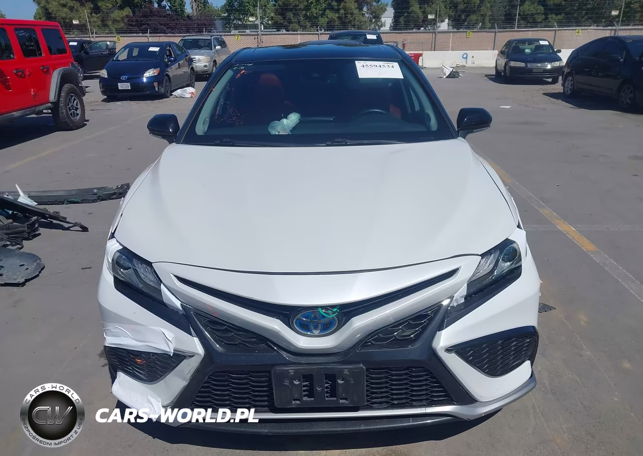 2021 Toyota Camry Xse Hybrid VIN:4T1K31AK3MU028262 - 13
