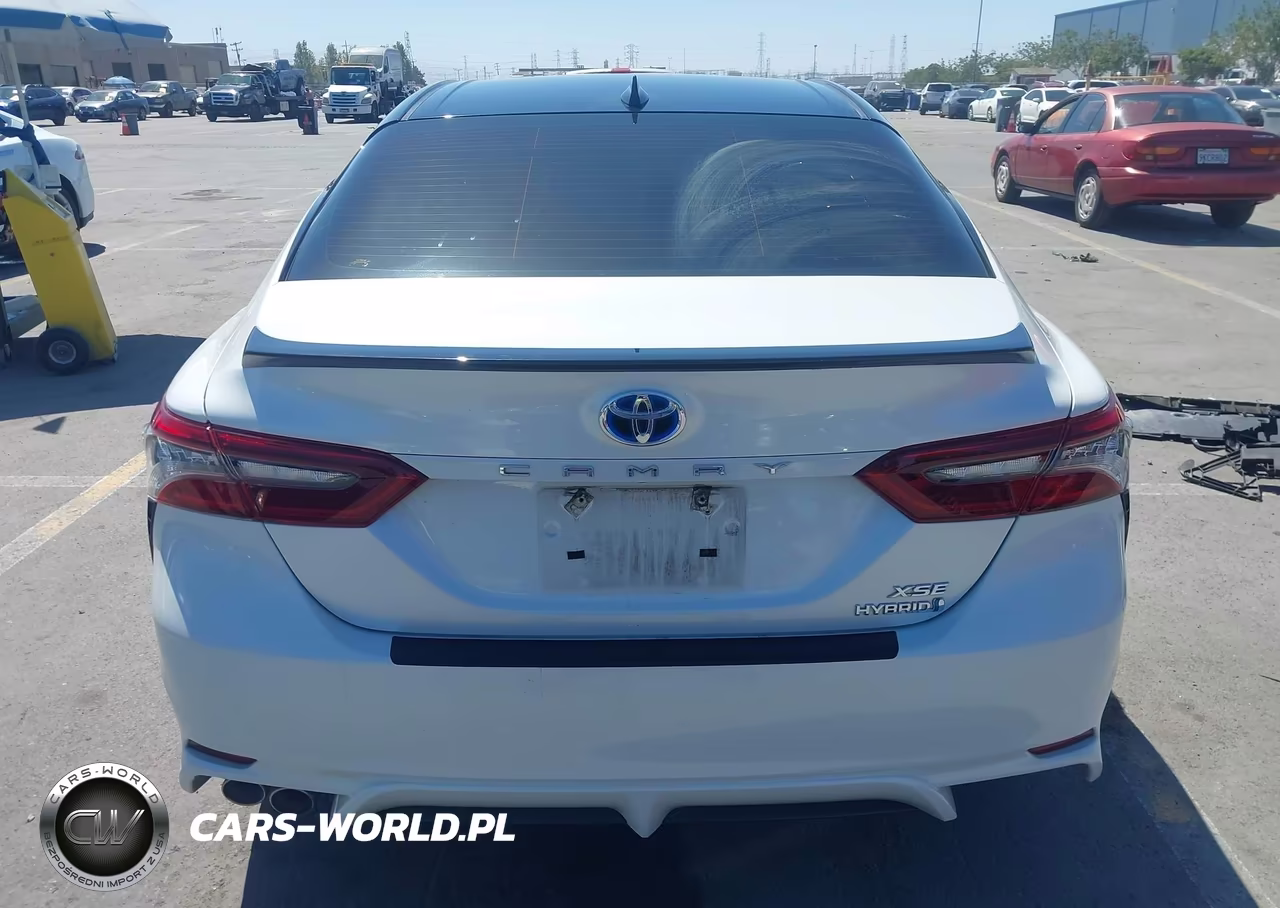 2021 Toyota Camry Xse Hybrid VIN:4T1K31AK3MU028262 - 17