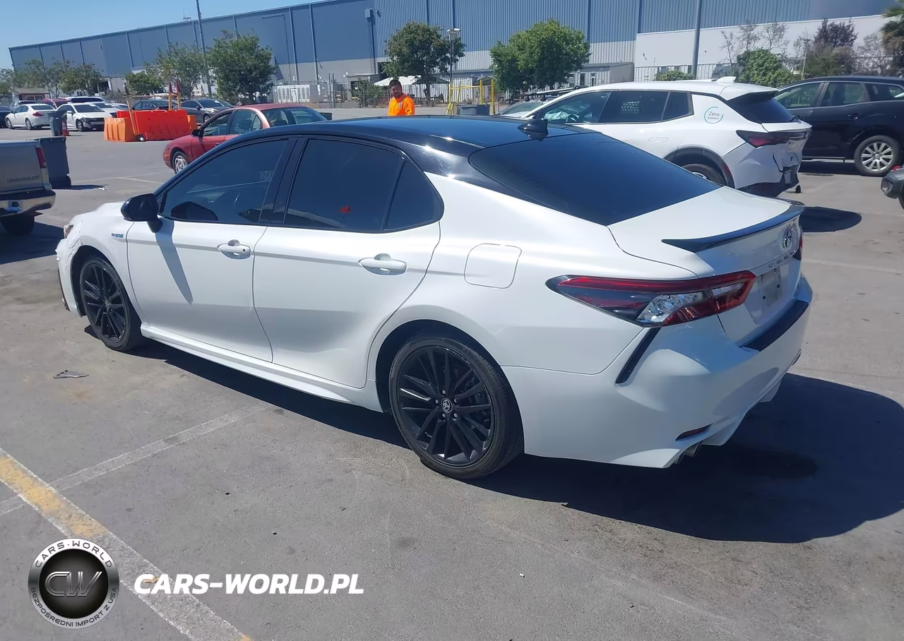 2021 Toyota Camry Xse Hybrid VIN:4T1K31AK3MU028262 - 3