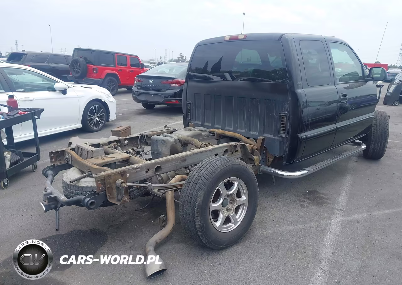 2002 GMC Sierra 1500 Denali VIN:2GTFK69U021332993 - 4