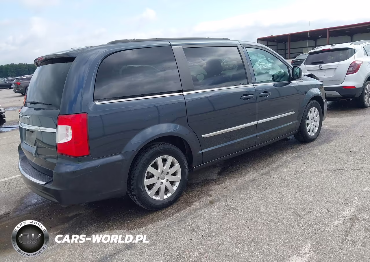 2013 Chrysler Town & Country Touring VIN:2C4RC1BG0DR675325 - 4