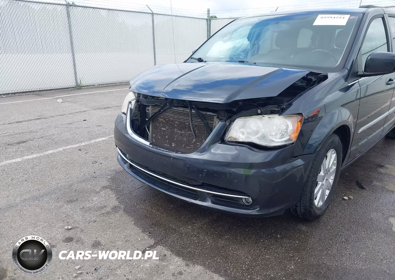 2013 Chrysler Town & Country Touring VIN:2C4RC1BG0DR675325 - 6