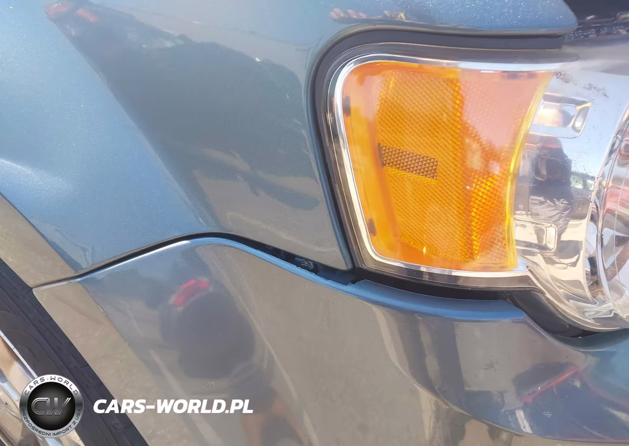 2011 Ford Escape Limited VIN:1FMCU9E71BKC22528 - 6