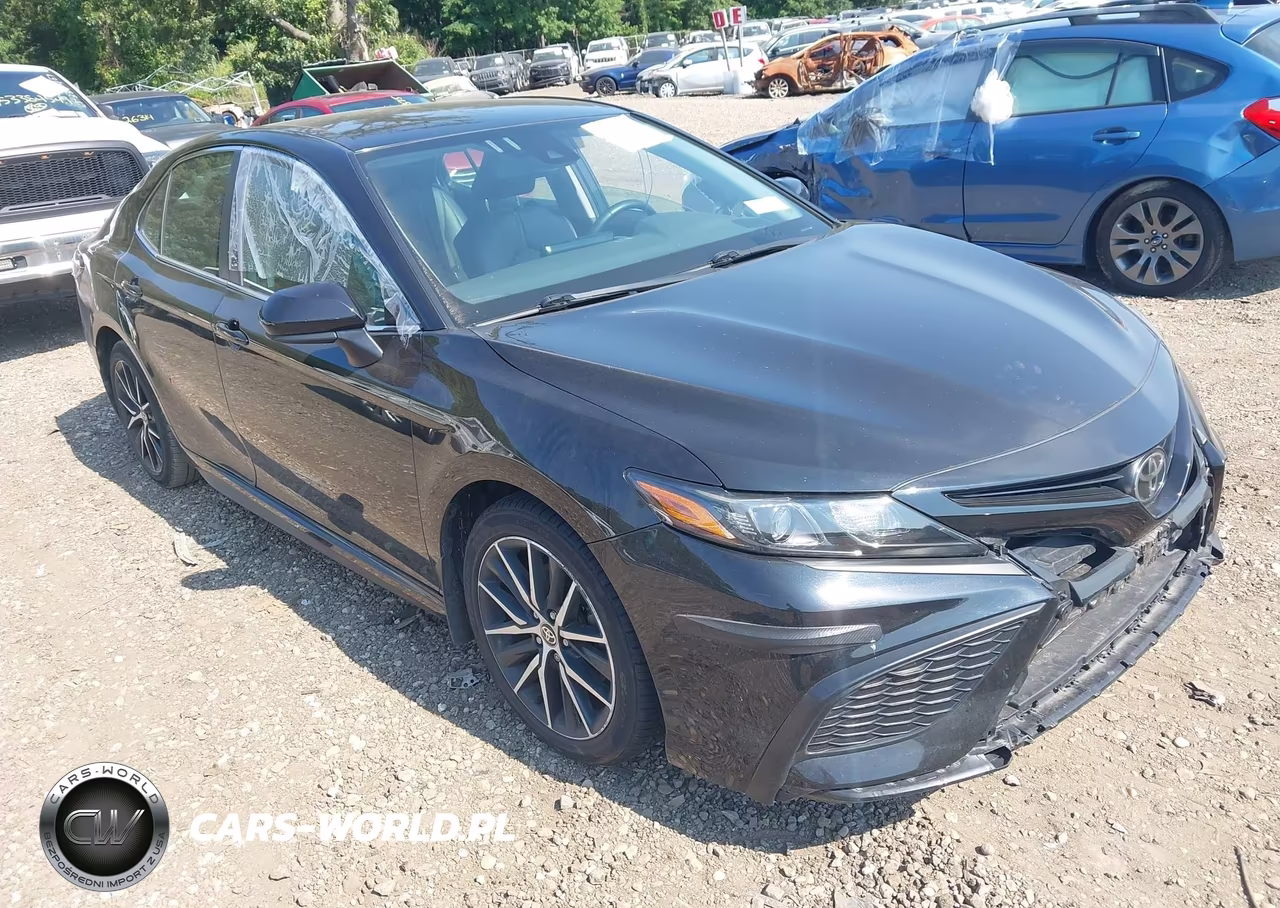 2021 Toyota Camry Se – zdjęcie 1 z 17