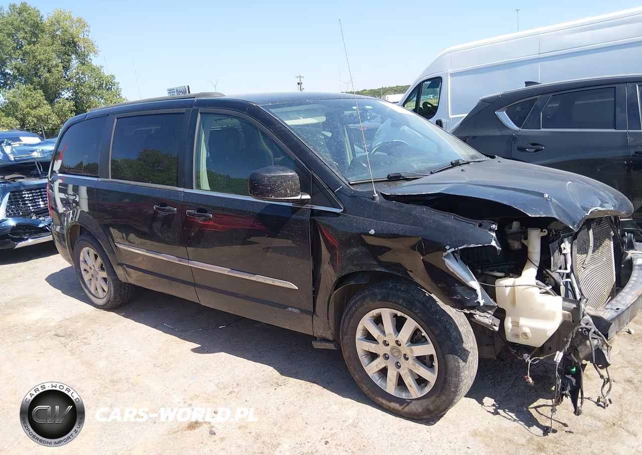 2016 Chrysler Town & Country Touring VIN:2C4RC1BG3GR287008 - 13