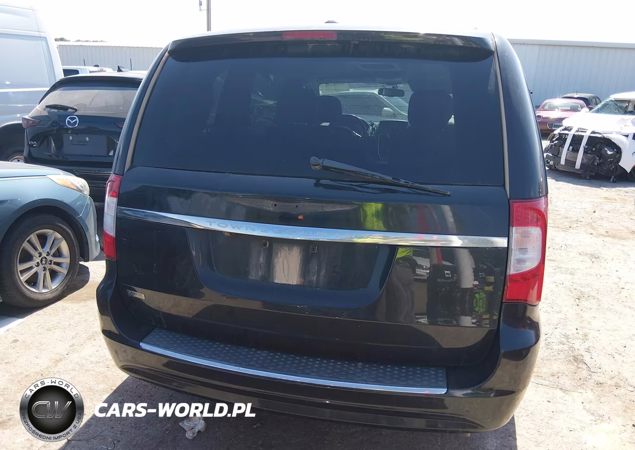 2016 Chrysler Town & Country Touring VIN:2C4RC1BG3GR287008 - 16