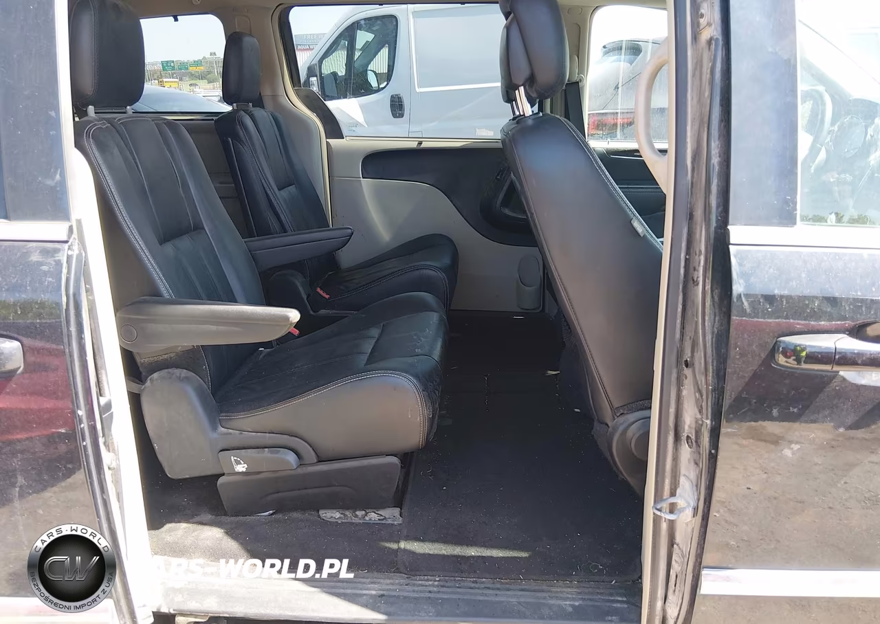 2016 Chrysler Town & Country Touring VIN:2C4RC1BG3GR287008 - 8