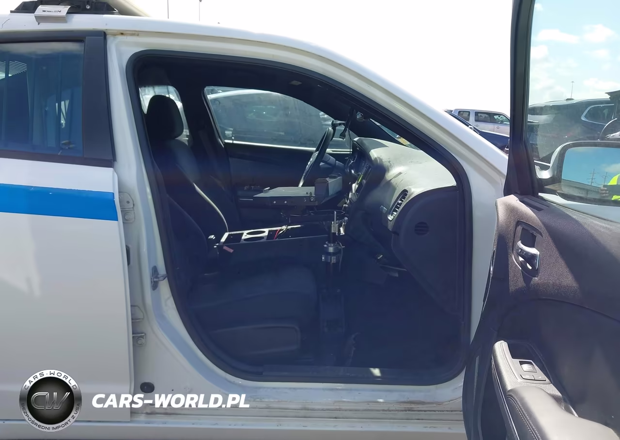 2011 Dodge Charger Police VIN:2B3CL1CT3BH582305 - 5