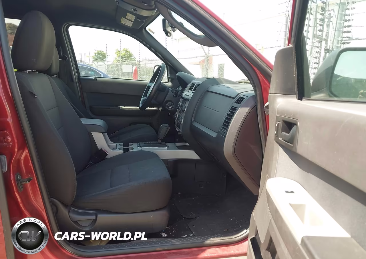 2011 Ford Escape Xlt VIN:1FMCU0D73BKA43369 - 5