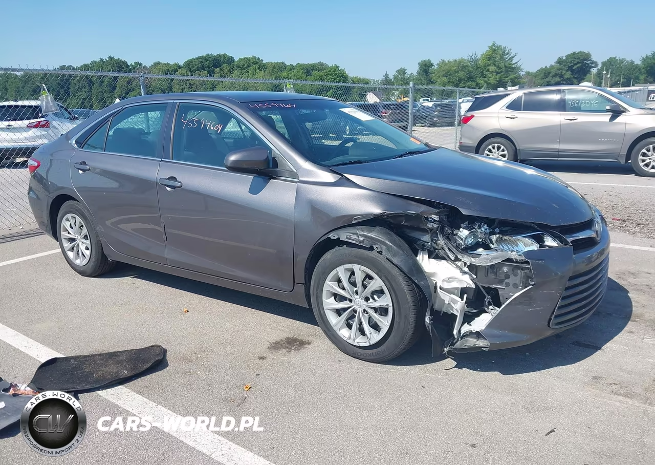 2017 Toyota Camry Le – zdjęcie 1 z 16