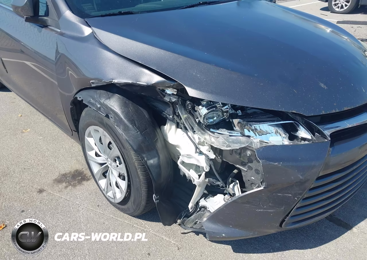 2017 Toyota Camry Le VIN:4T1BF1FK5HU734879 - 6