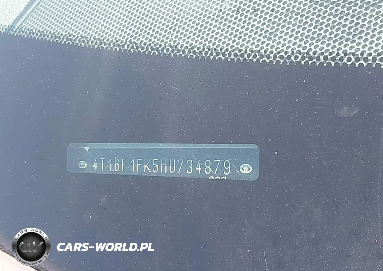 2017 Toyota Camry Le VIN:4T1BF1FK5HU734879 - 9