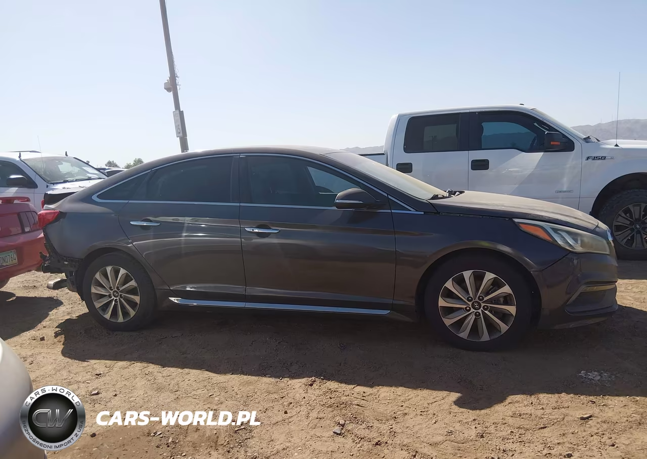 2016 Hyundai Sonata Sport VIN:5NPE34AF3GH425281 - 14