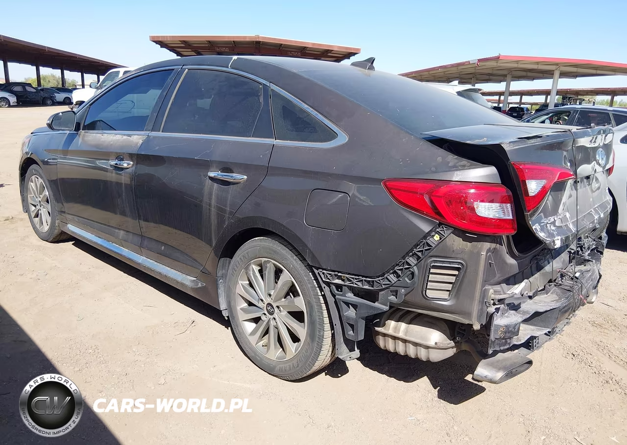 2016 Hyundai Sonata Sport VIN:5NPE34AF3GH425281 - 3