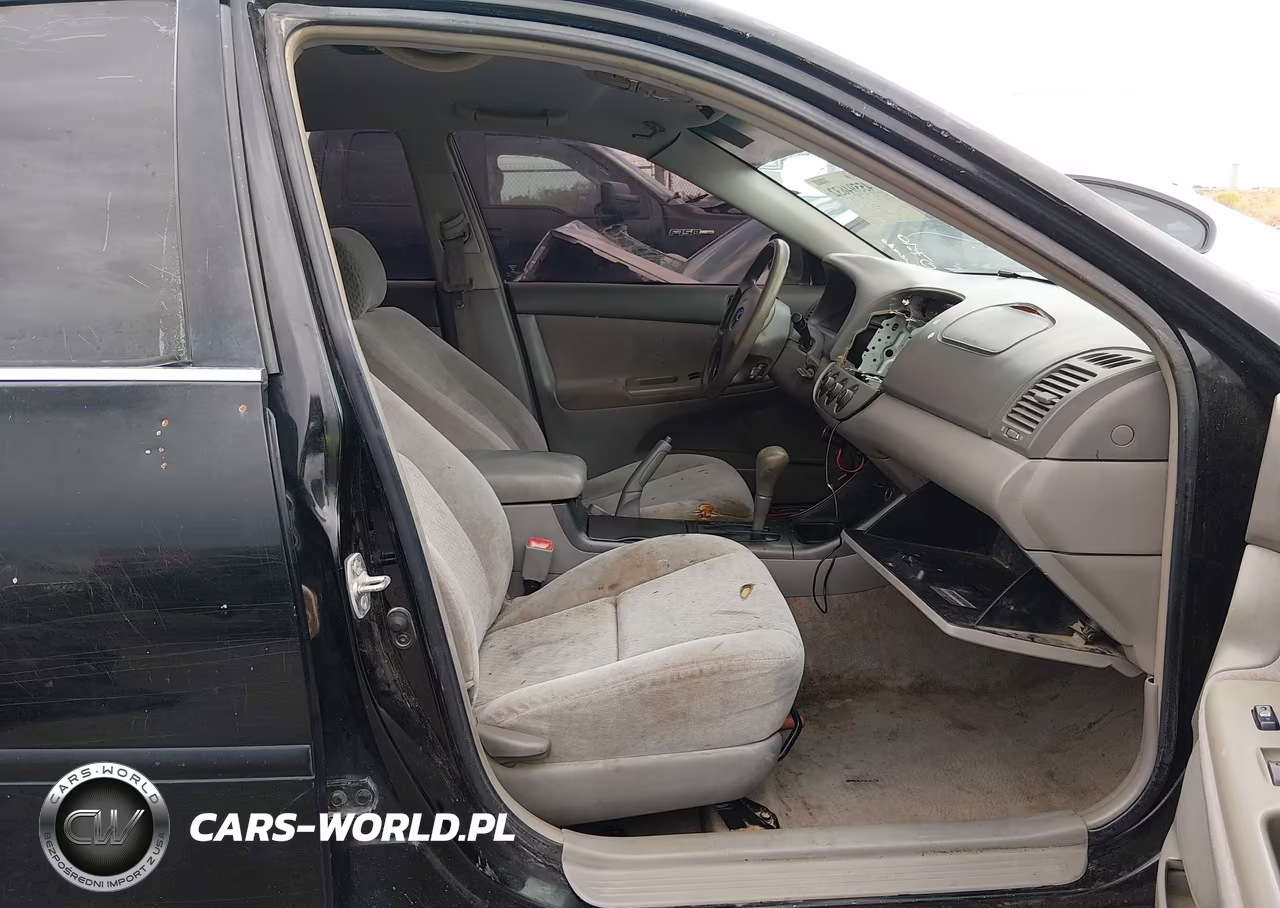 2004 Toyota Camry Le VIN:4T1BE32K84U280643 - 5