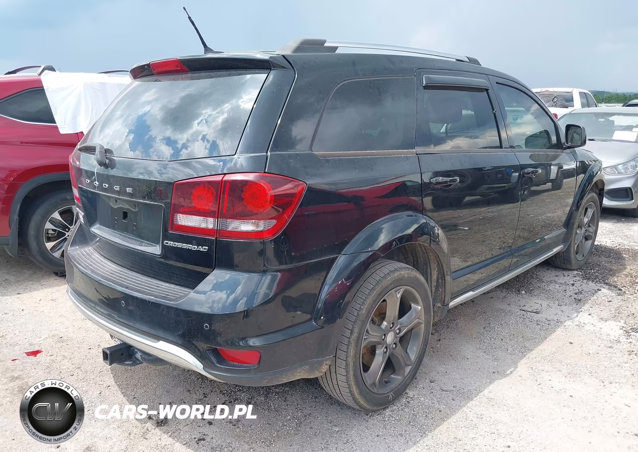 2015 Dodge Journey Crossroad VIN:3C4PDCGB8FT617668 - 4