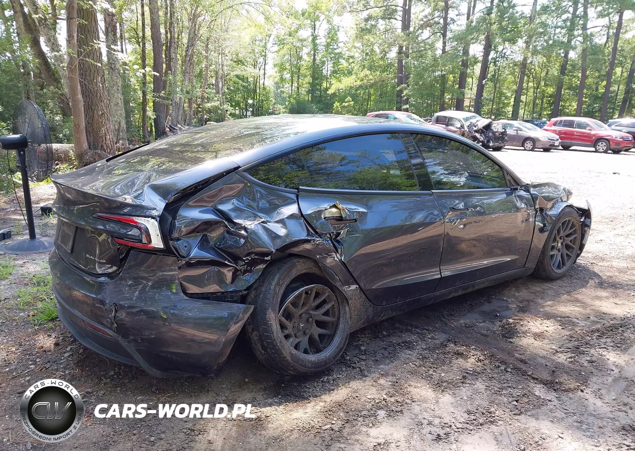 2025 Tesla Model 3 Long Range All-Wheel Drive VIN:5YJ3E1EB3SF874264 - 4
