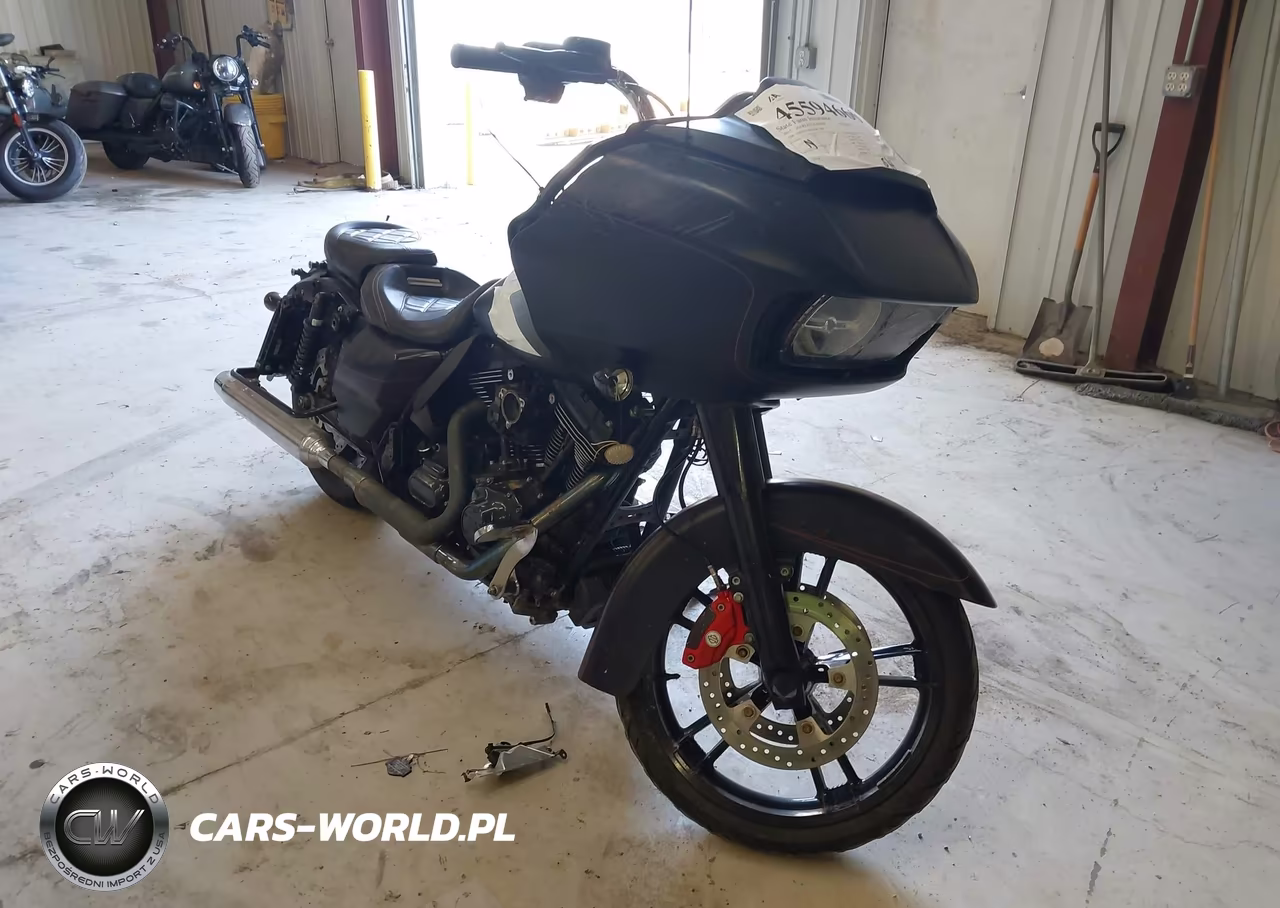 2015 Harley-Davidson Fltrxs Road Glide Special – zdjęcie 1 z 12