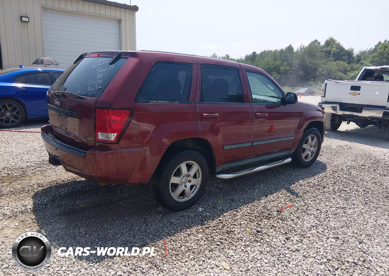 2008 Jeep Grand Cherokee Laredo VIN:1J8HS48N88C156679 - 4